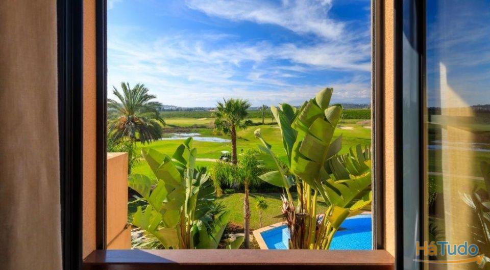 Vivenda V4 em campo de Golfe para venda Algarve