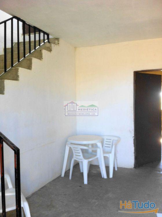 Moradia com 3 pisos e quintal - junto ao Santuário dos Cerejais! Moradia com 3 pisos e quintal - junto ao Santuário dos Cerejais!