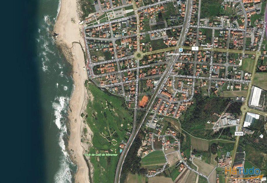 Projecto e Terreno para LAR. Portugal, Vila Nova de Gaia. Projecto e Terreno para LAR. Portugal, Vila Nova de Gaia.