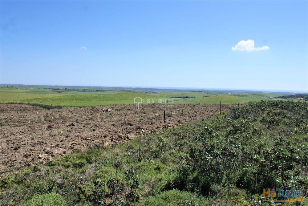 Terreno Rstico com mais de 9 Hectares na Vila do Bispo