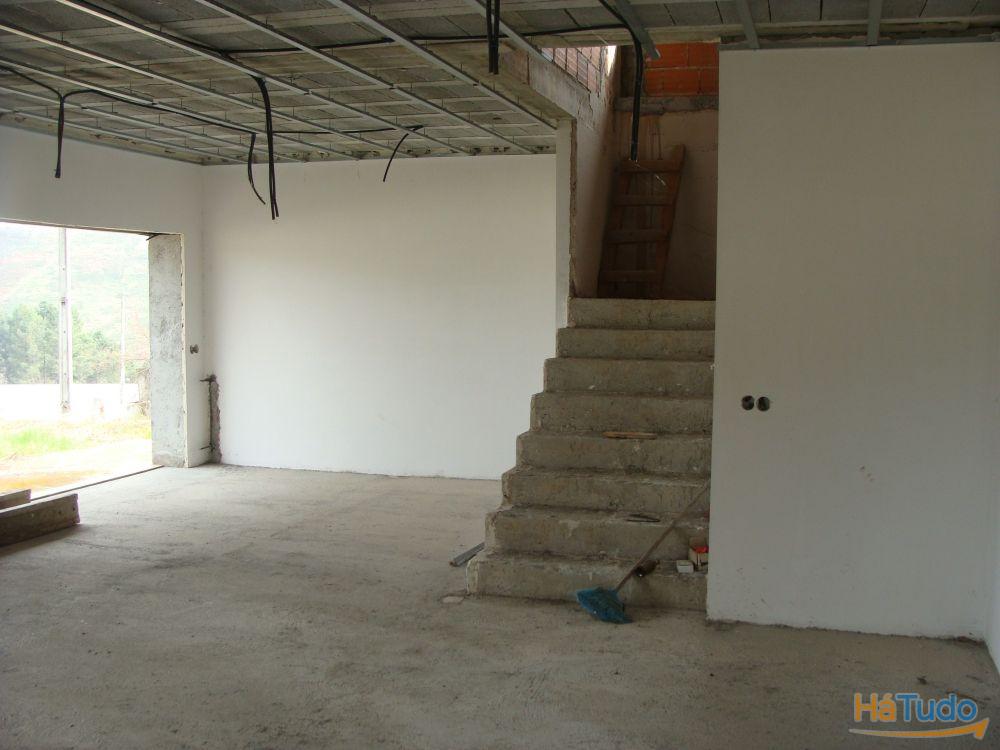 Moradia T4 ? Arq. Moderna