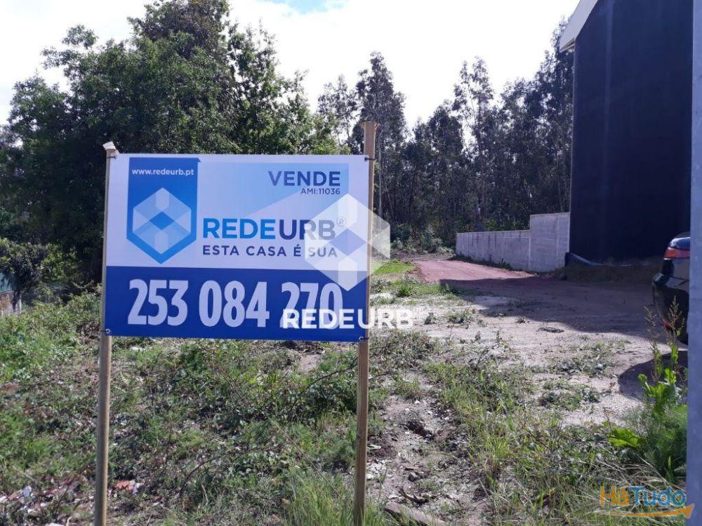 TERRENO P/ MORADIA EM BANDA - PARADA DE TIBES - BRAGA