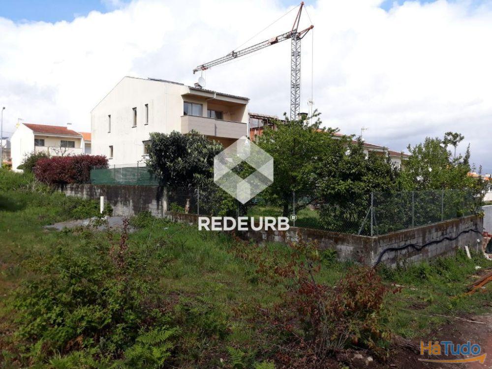 TERRENO P/ MORADIA EM BANDA - PARADA DE TIBES - BRAGA
