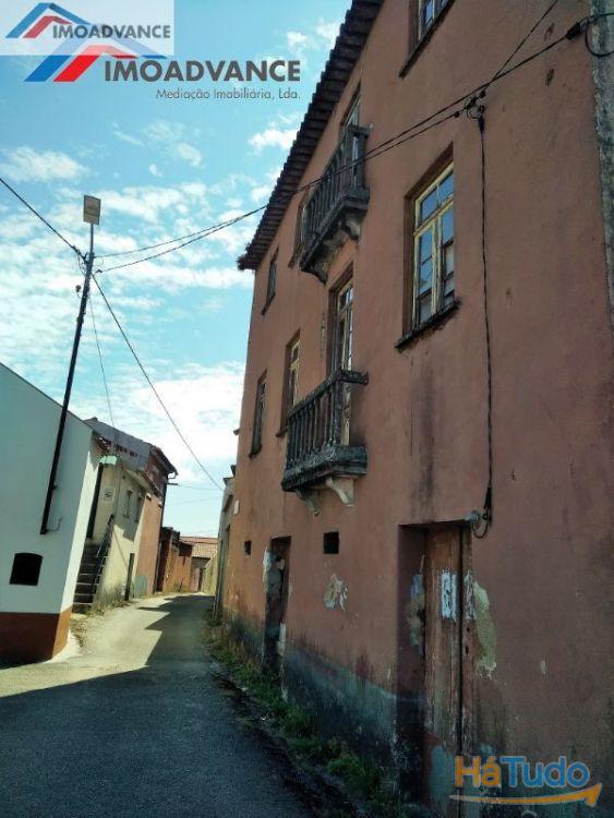 Moradia M4 para Reabilitar situada a 14 kms de Coimbra Moradia M4 para Reabilitar situada a 14 kms de Coimbra