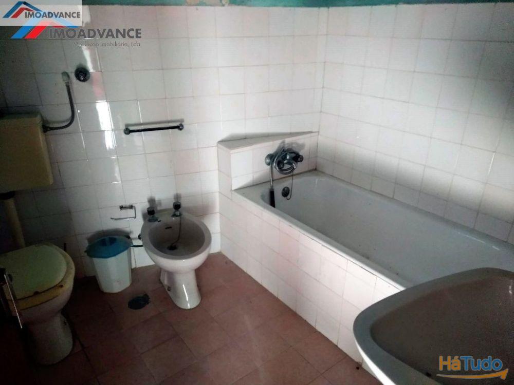 Moradia M4 para Reabilitar situada a 14 kms de Coimbra Moradia M4 para Reabilitar situada a 14 kms de Coimbra