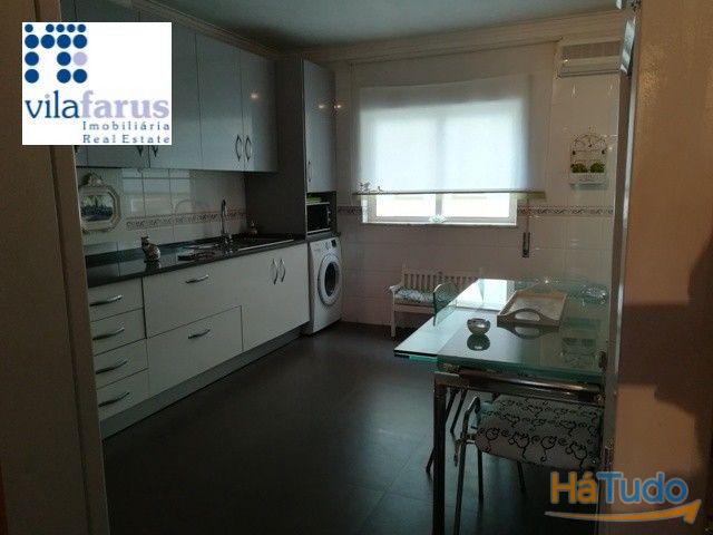 T4 na baixa de Faro com dois lugares de estacionamento T4 na baixa de Faro com dois lugares de estacionamento