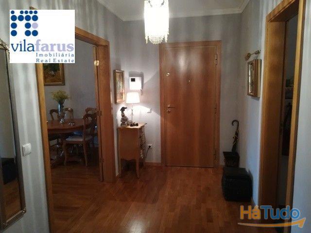 T4 na baixa de Faro com dois lugares de estacionamento T4 na baixa de Faro com dois lugares de estacionamento