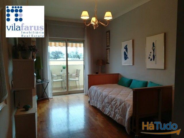 T4 na baixa de Faro com dois lugares de estacionamento T4 na baixa de Faro com dois lugares de estacionamento