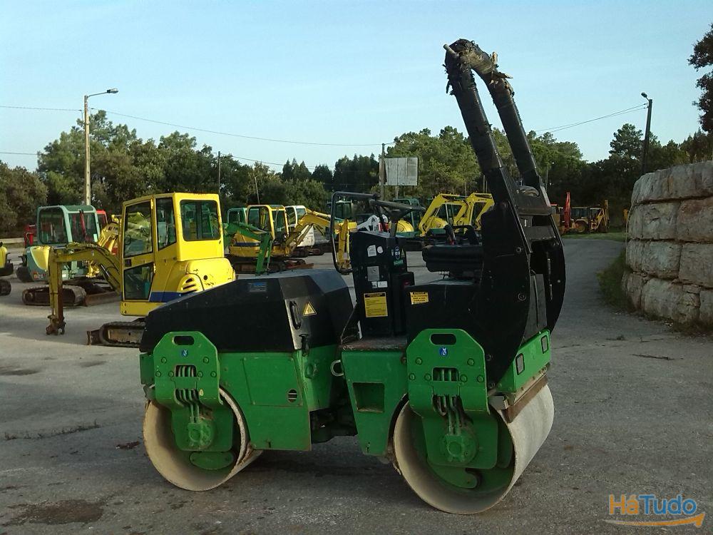 Marca: Bomag Modelo: BW100 Ano: 2000 Nºhoras: 2500 Marca: Bomag Modelo: BW100 Ano: 2000 Nºhoras: 2500