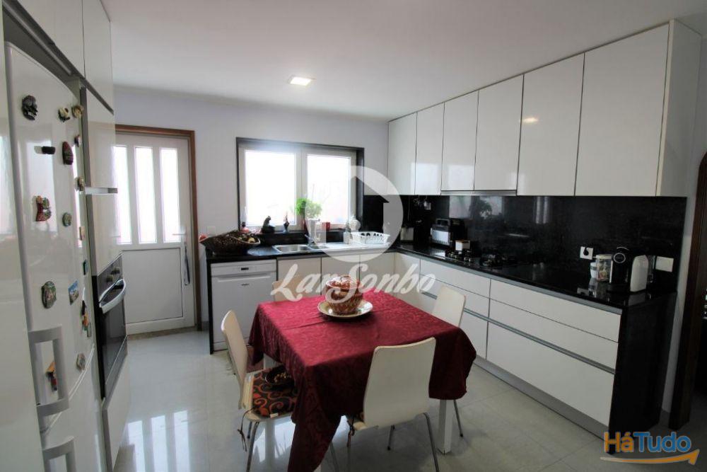 Moradia M4 a 100m da praia com G.F. em Vila do Conde Moradia M4 a 100m da praia com G.F. em Vila do Conde