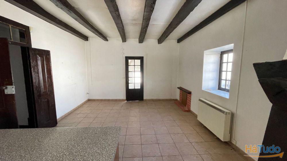 Moradia Rustica T5 junto a Montemor-o-velho. Financiada até 100% Moradia Rustica T5 junto a Montemor-o-velho. Financiada até 100%