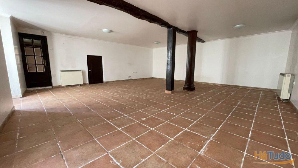 Moradia Rustica T5 junto a Montemor-o-velho. Financiada até 100% Moradia Rustica T5 junto a Montemor-o-velho. Financiada até 100%