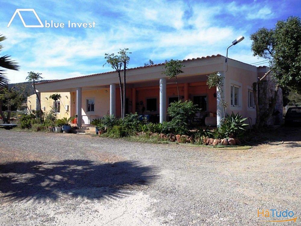 Quinta em Santa Barbara de Nexe. Quinta em Santa Barbara de Nexe.