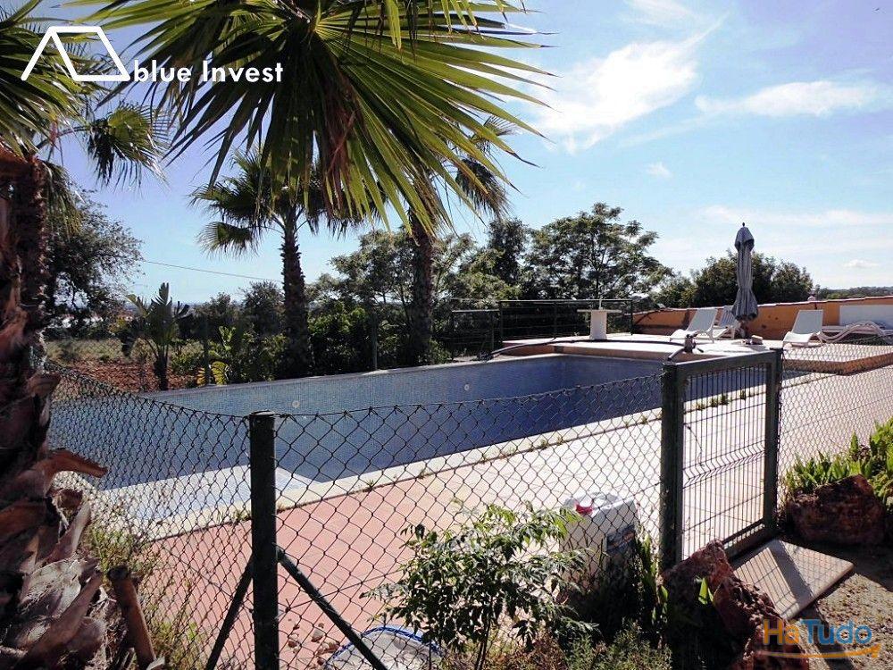 Quinta em Santa Barbara de Nexe. Quinta em Santa Barbara de Nexe.