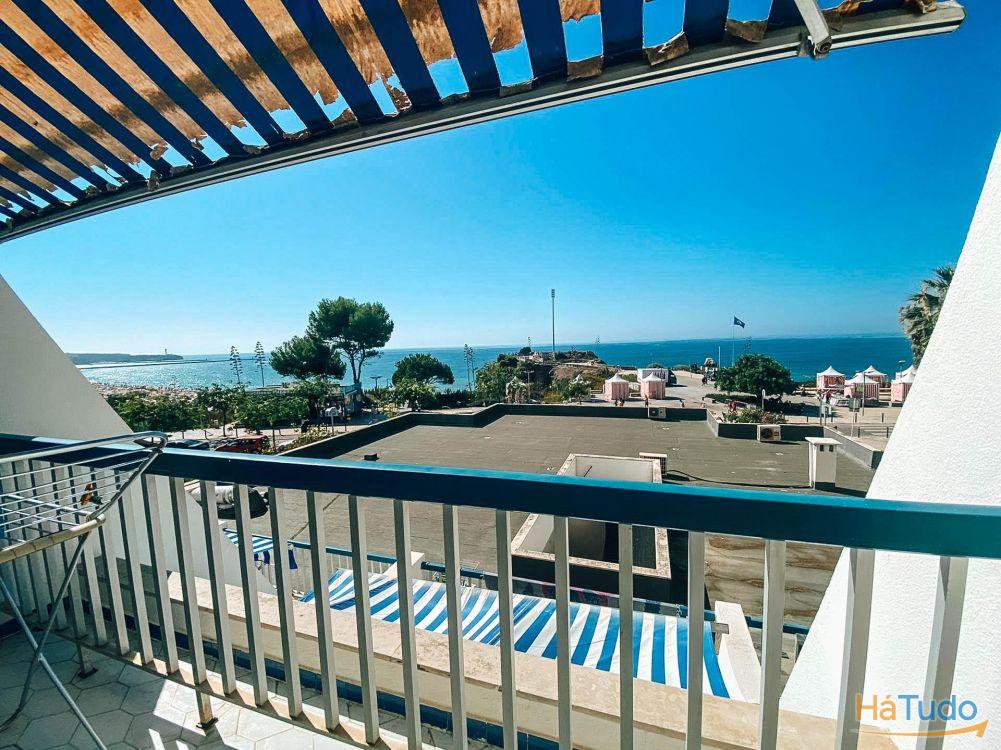 Apartamento T2 Duplex para Venda na Praia da Rocha, Algarve