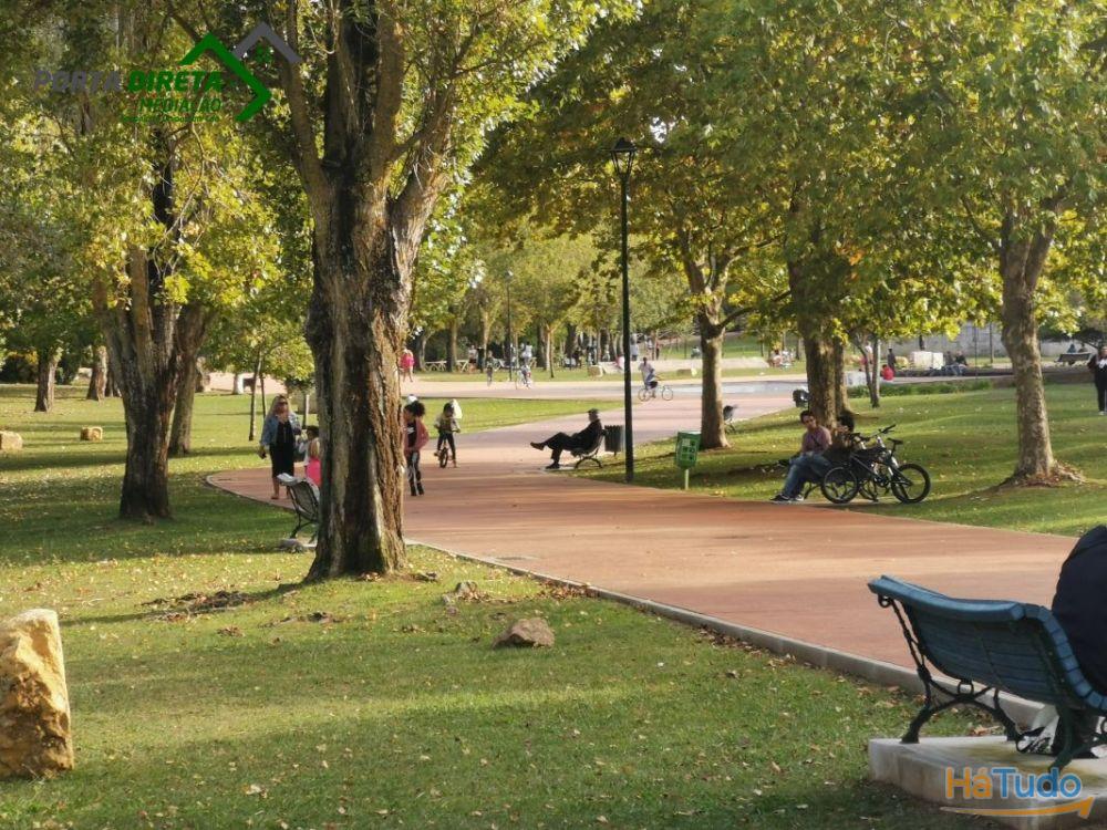 T2 Mobilado e equipado com elevador e marquise Palácio Queluz, Jardim T2 Mobilado e equipado com elevador e marquise Palácio Queluz, Jardim