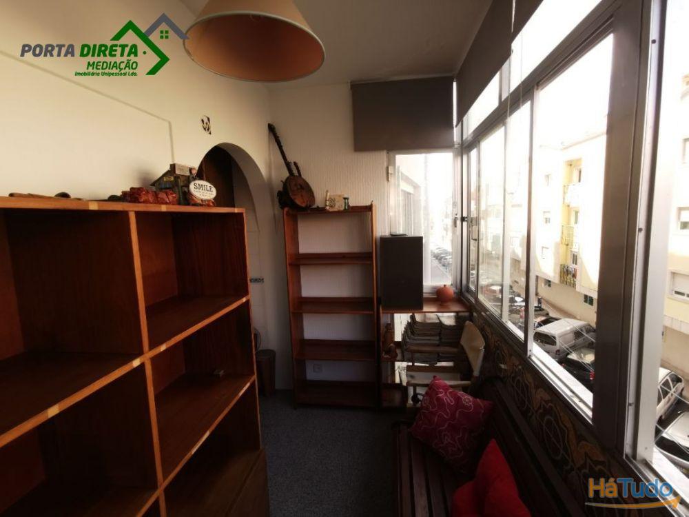 T2 Mobilado e equipado com elevador e marquise Palácio Queluz, Jardim T2 Mobilado e equipado com elevador e marquise Palácio Queluz, Jardim