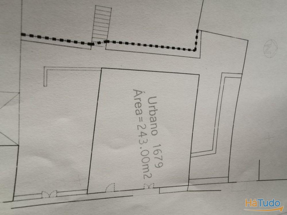 T2 + 2 Moradia, vista rio, Garagem, terreno, centro.