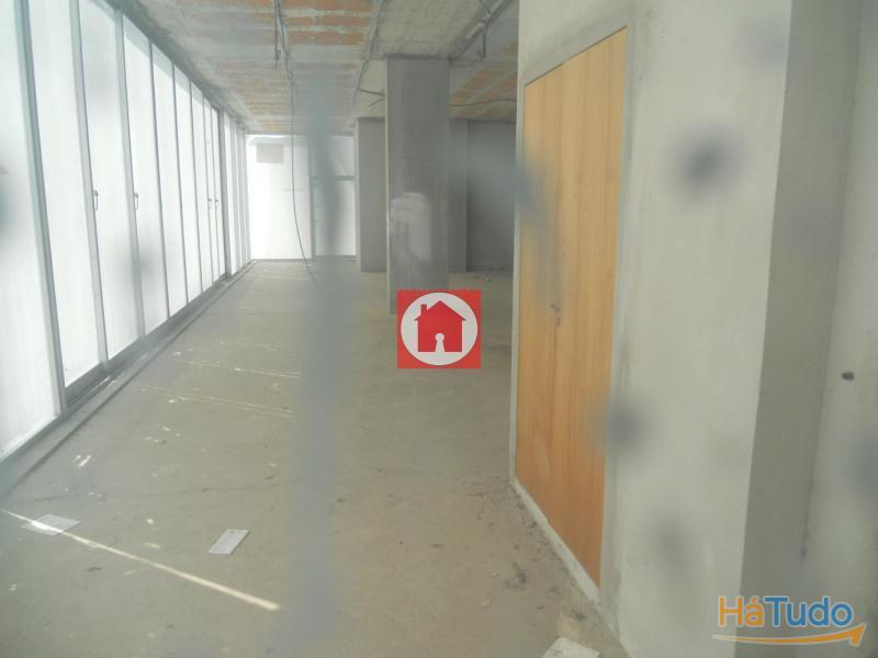 Loja c/ 176m2 a 200m do metro de Portas Fronhas - Vila do Conde Loja c/ 176m2 a 200m do metro de Portas Fronhas - Vila do Conde