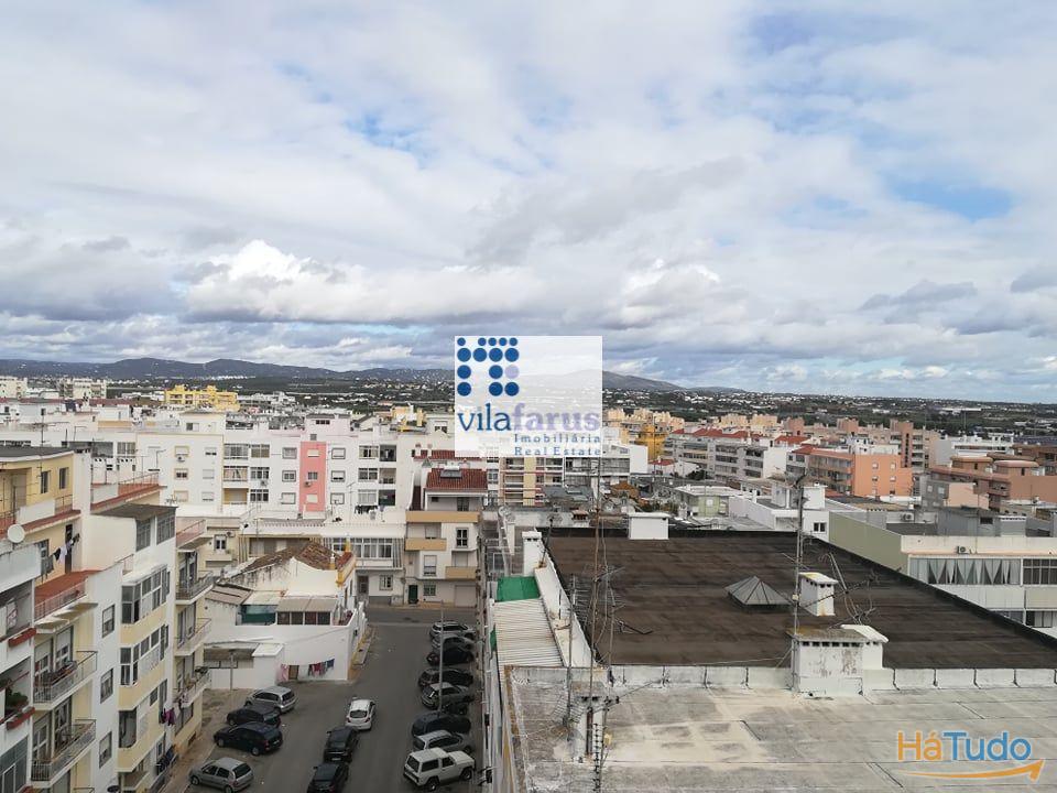 Fabulosa Penthouse com dois grandes terraços e garagem fechada Fabulosa Penthouse com dois grandes terraços e garagem fechada