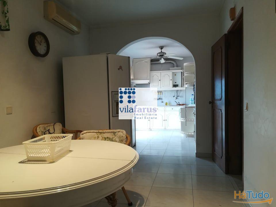 Fabulosa Penthouse com dois grandes terraços e garagem fechada Fabulosa Penthouse com dois grandes terraços e garagem fechada