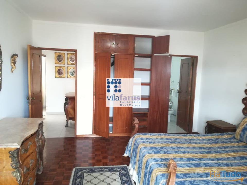 Fabulosa Penthouse com dois grandes terraços e garagem fechada Fabulosa Penthouse com dois grandes terraços e garagem fechada