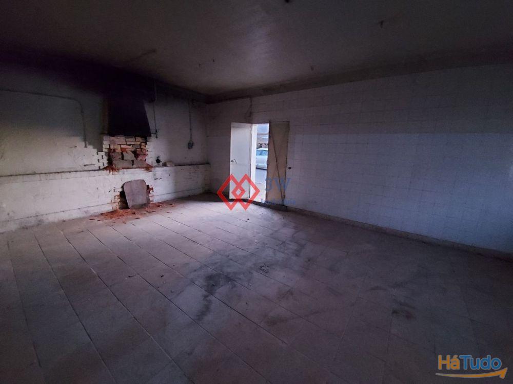 Armazém em Alpiarça Armazém em Alpiarça