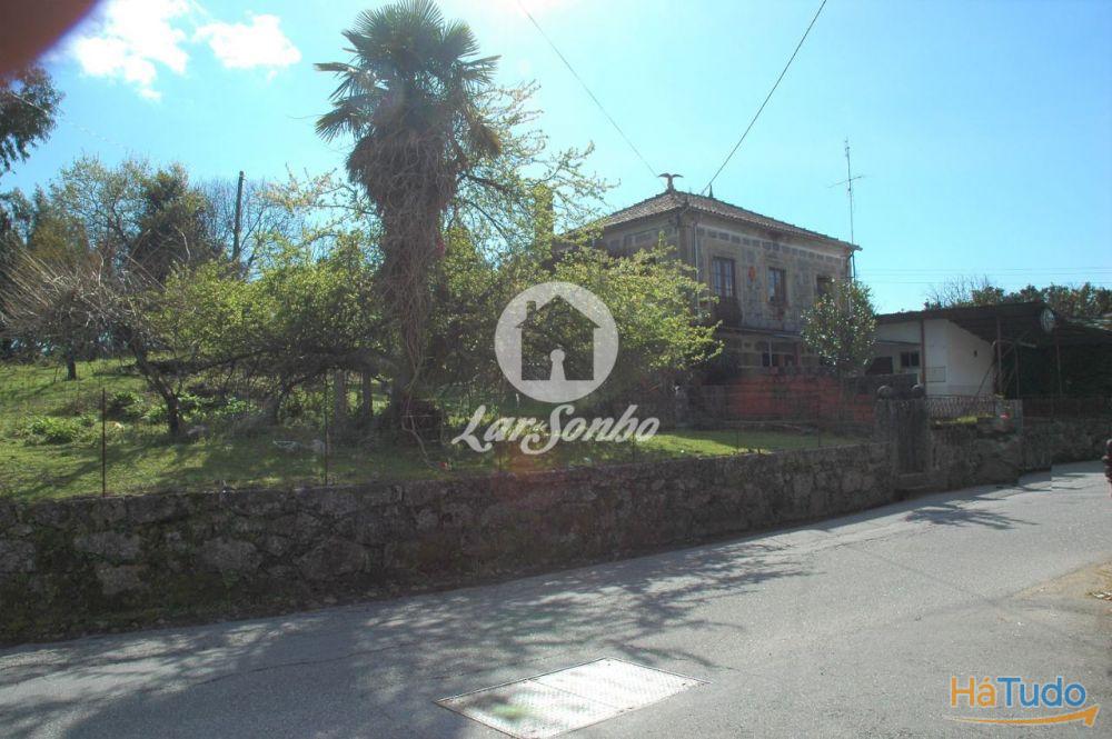 Quintinha com 7.200 m2 para 2 moradias individuais em Brufe Quintinha com 7.200 m2 para 2 moradias individuais em Brufe