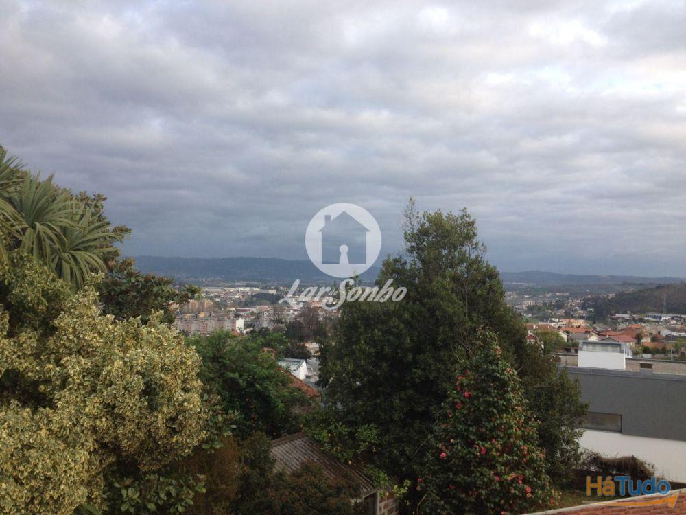 Quintinha com 7.200 m2 para 2 moradias individuais em Brufe Quintinha com 7.200 m2 para 2 moradias individuais em Brufe