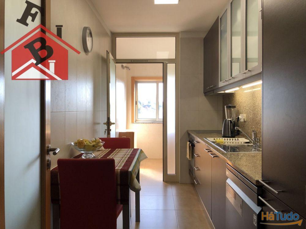 T2+1 NOVO AO MAR SHOPPING VARANDA GARAGEM E ARRUMOS 325.000? T2+1 NOVO AO MAR SHOPPING VARANDA GARAGEM E ARRUMOS 325.000?