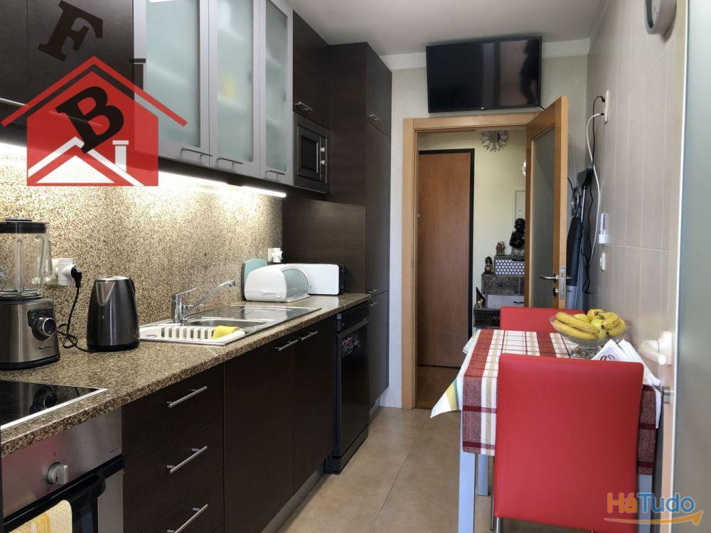 T2+1 NOVO AO MAR SHOPPING VARANDA GARAGEM E ARRUMOS 325.000? T2+1 NOVO AO MAR SHOPPING VARANDA GARAGEM E ARRUMOS 325.000?