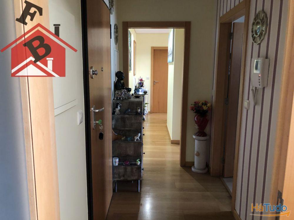 T2+1 NOVO AO MAR SHOPPING VARANDA GARAGEM E ARRUMOS 325.000? T2+1 NOVO AO MAR SHOPPING VARANDA GARAGEM E ARRUMOS 325.000?