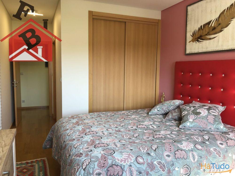 T2+1 NOVO AO MAR SHOPPING VARANDA GARAGEM E ARRUMOS 325.000? T2+1 NOVO AO MAR SHOPPING VARANDA GARAGEM E ARRUMOS 325.000?