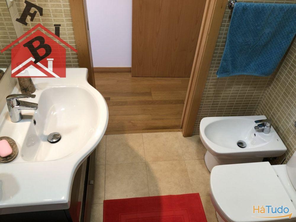 T2+1 NOVO AO MAR SHOPPING VARANDA GARAGEM E ARRUMOS 325.000? T2+1 NOVO AO MAR SHOPPING VARANDA GARAGEM E ARRUMOS 325.000?