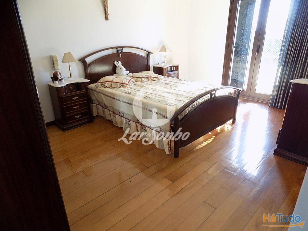 Moradia M6 c/ garagem fechada e jardim localizada na zona PRIME da Povoa de Varzim Moradia M6 c/ garagem fechada e jardim localizada na zona PRIME da Povoa de Varzim