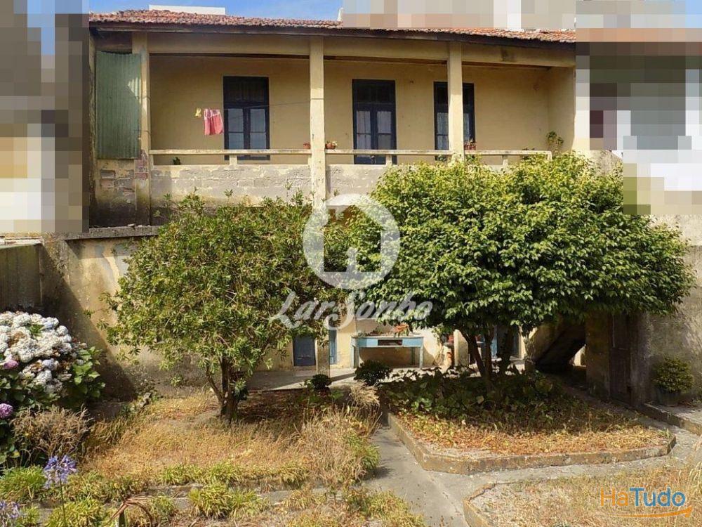 Moradia p/ restauro inserida num terreno de 328m2 na 2º linha de mar na Povoa de Varzim Moradia p/ restauro inserida num terreno de 328m2 na 2º linha de mar na Povoa de Varzim