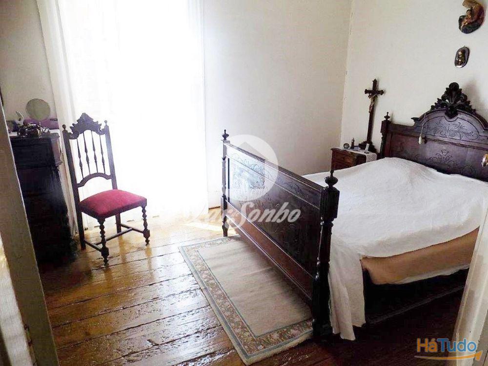 Moradia p/ restauro inserida num terreno de 328m2 na 2º linha de mar na Povoa de Varzim Moradia p/ restauro inserida num terreno de 328m2 na 2º linha de mar na Povoa de Varzim