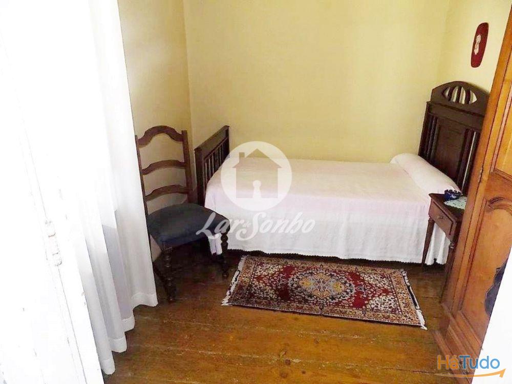 Moradia p/ restauro inserida num terreno de 328m2 na 2º linha de mar na Povoa de Varzim Moradia p/ restauro inserida num terreno de 328m2 na 2º linha de mar na Povoa de Varzim