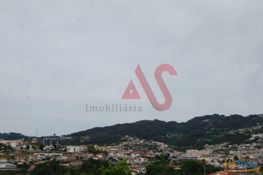 Terreno para construção com 1800 m2 em S. João, Vizela