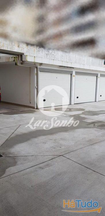 Garagem fechada para venda a 200mts da praia da Póvoa de Varzim Garagem fechada para venda a 200mts da praia da Póvoa de Varzim