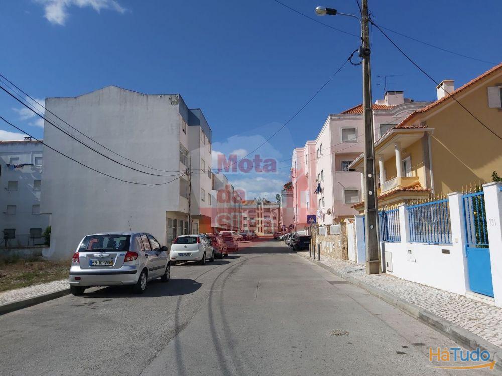 Excelente Terreno na Quinta do Conde Excelente Terreno na Quinta do Conde