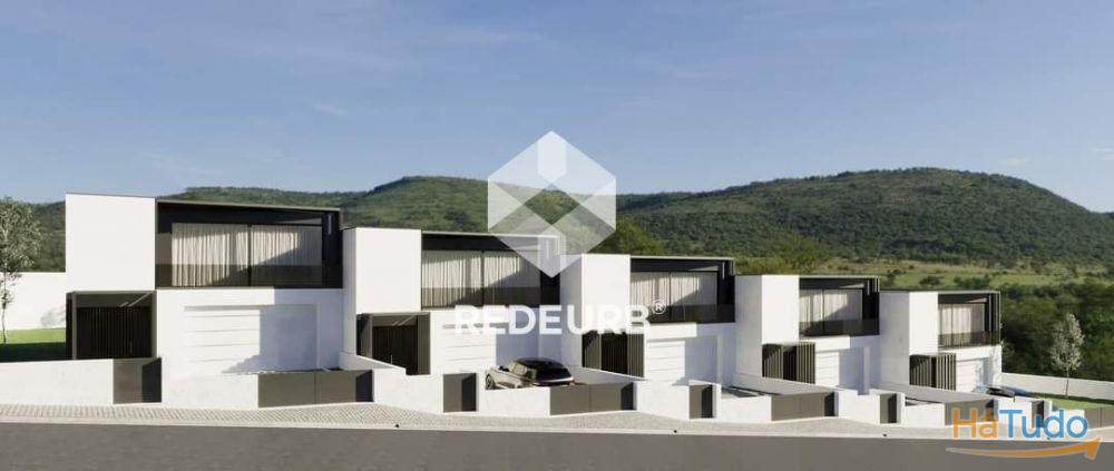 MORADIA EM BANDA - PRISCOS - BRAGA MORADIA EM BANDA - PRISCOS - BRAGA