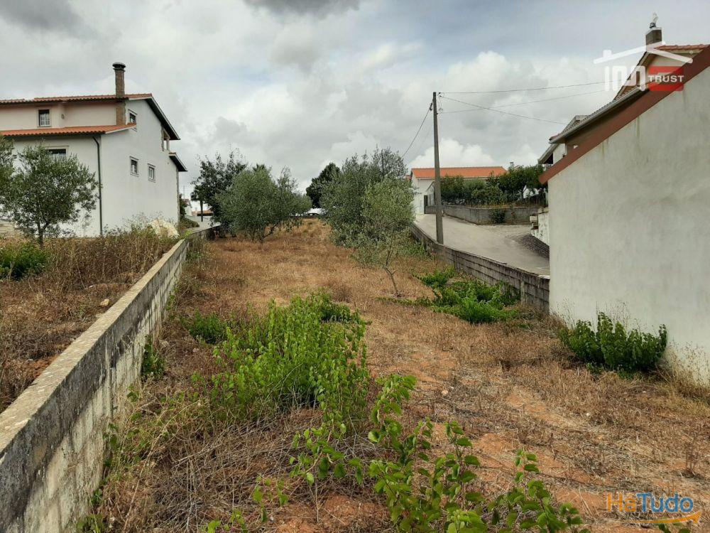 TERRENO COM ÁREA DE 1588m2 em Fátima TERRENO COM ÁREA DE 1588m2 em Fátima