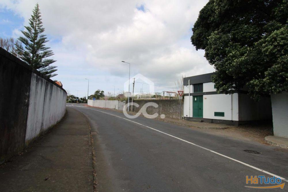 Terreno com 2.500,00 m2 - São José - Ponta Delgada