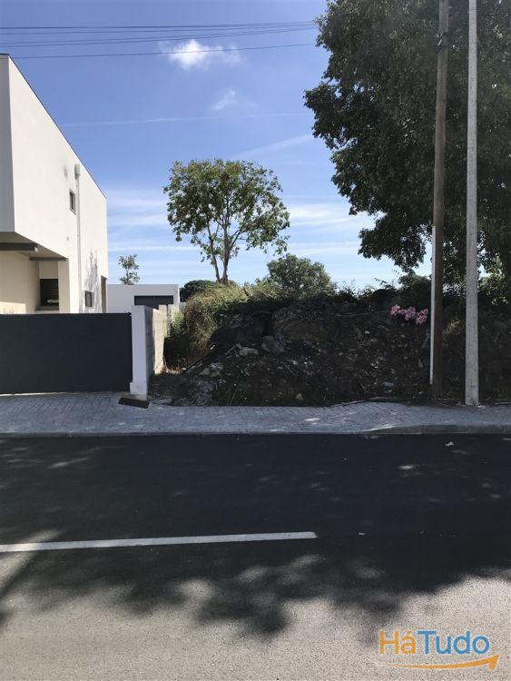 Lote de terreno para construção de moradia geminada em Castelo Branco Lote de terreno para construção de moradia geminada em Castelo Branco