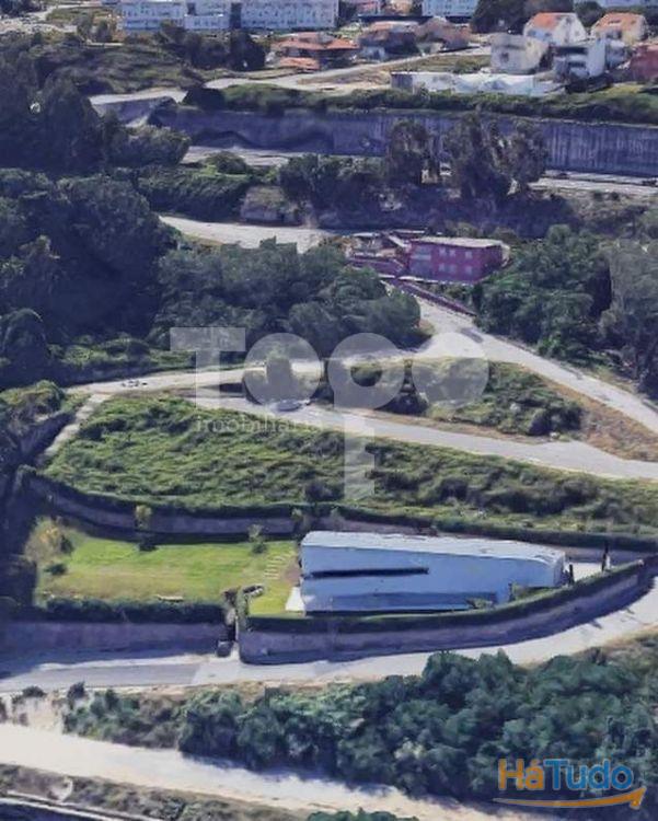 Lote com 146,75m2 na Urb Quinta dos Cubos, Oliveira do Douro