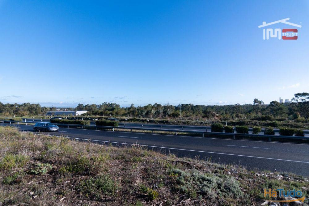TERRENO COM AREA DE 6268 M2 ZONA INDUSTRIAL DE BOLEIROS/MAXIEIRA JUNTO A1 LOCALIZA��O PREVILIGIADA