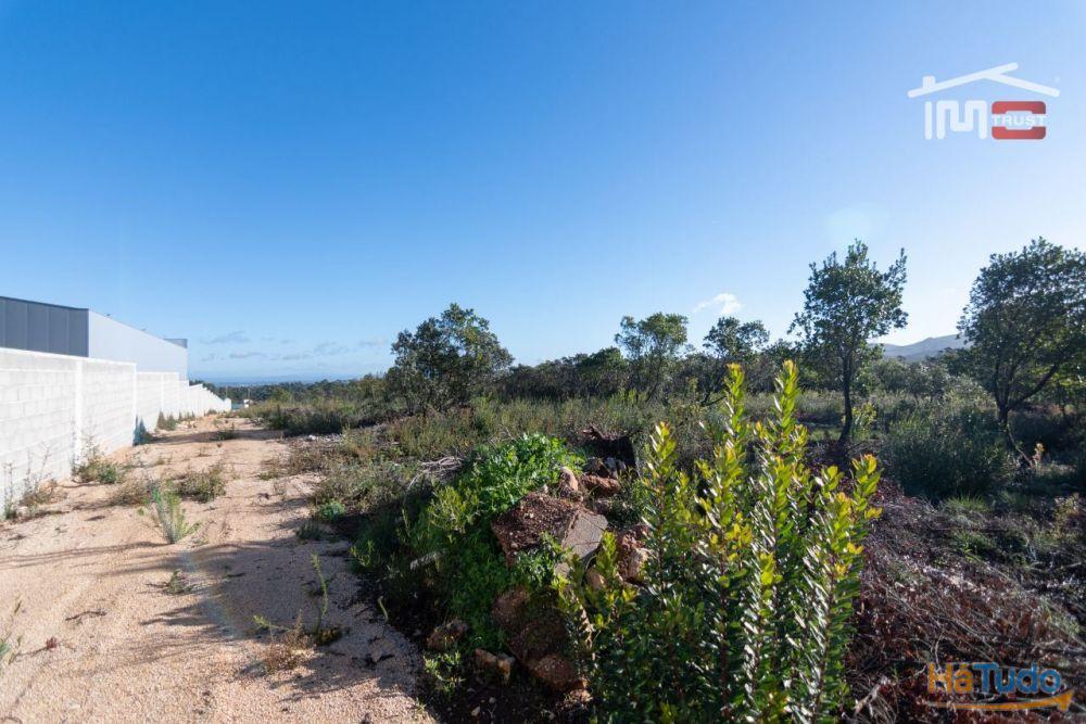 TERRENO COM AREA DE 6268 M2 ZONA INDUSTRIAL DE BOLEIROS/MAXIEIRA JUNTO A1 LOCALIZA��O PREVILIGIADA