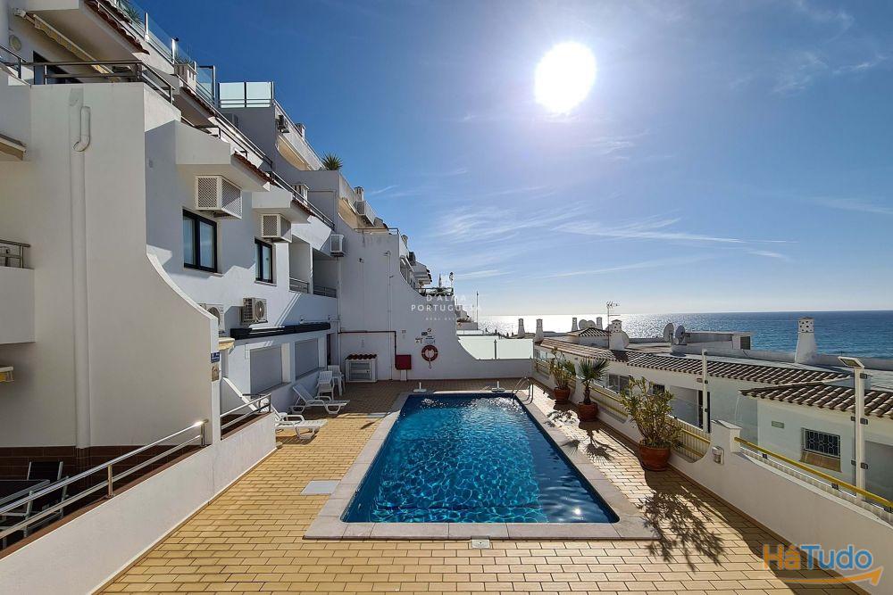 Loja  convertida em apartamento com 1 quarto para venda na baixa de Albufeira