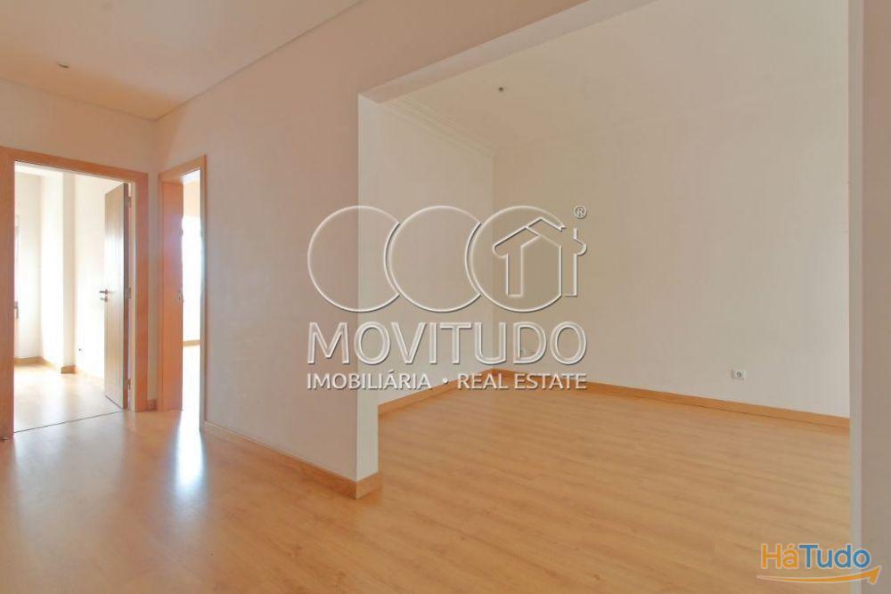 VENDIDO - Apartamento T2 - 3 assoalhadas no centro de Lisboa - Estef�nia - Pr�dio com elevador